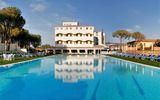 18_H_AHR Baja_external_with_pool