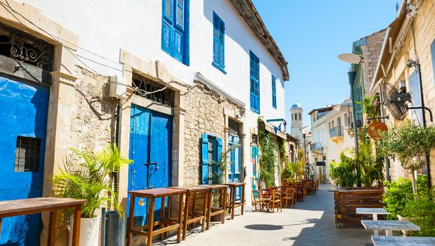 Schöne alte Straße in Limassol, Zypern