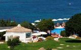 Gartenanlage am Meer vor Hotel La Bisaccia in Sardinien, Italien